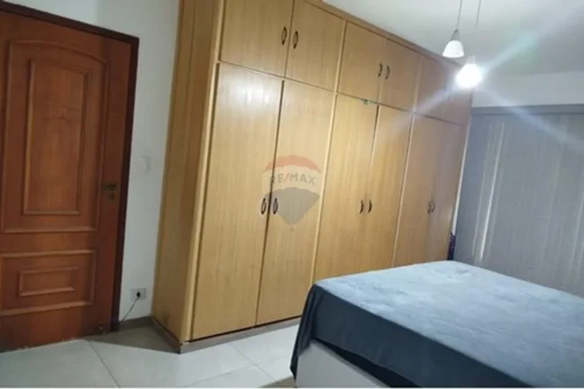 Imagem Casa com 4 quartos à venda na Vila Haro, Sorocaba - REMAX