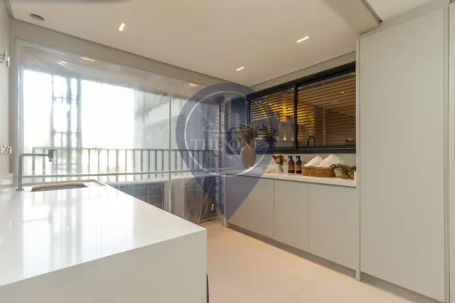 Imagem Luxuoso apartamento de 4 quartos e 4 suítes na Vila Clementino, São Paulo-SP: 232m², 2 salas, 6 banheiros e 3 vagas de garagem!