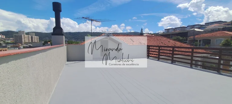 Imagem Encantadora Casa 4 Quartos em Biguaçu