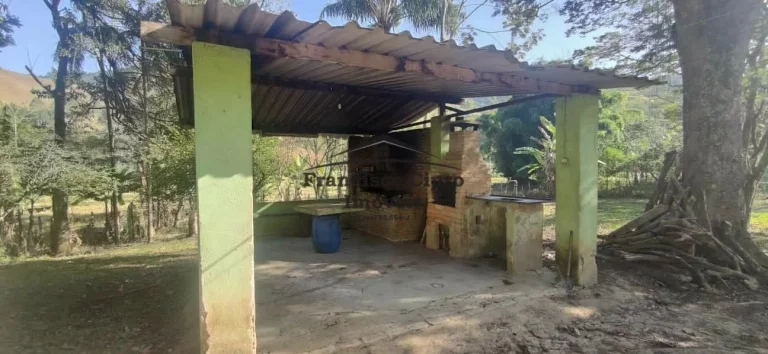 Imagem Sítio à venda no bairro Coloninha - Guaratinguetá/SP