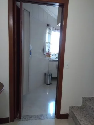 Imagem Sobrado Maravilhoso 118 m² 2 Dormitorios e 2 Vagas de Garagens