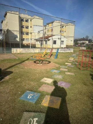 Imagem Apartamento Com 2 Quartos No Ganchinho - R$200 mil