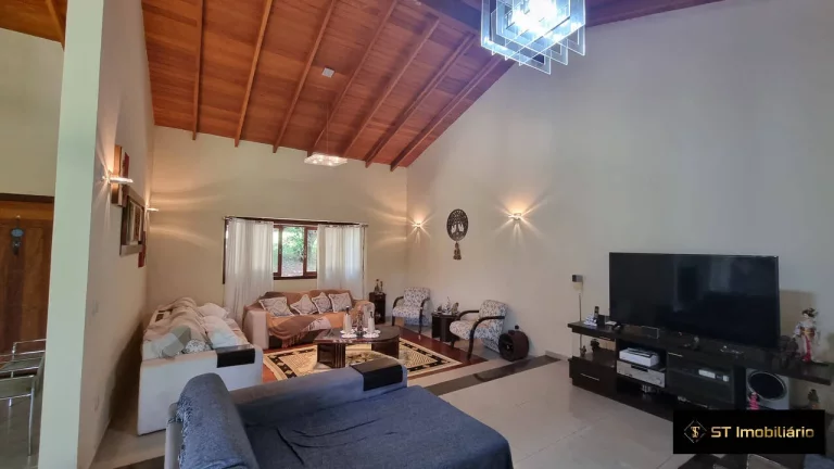Imagem Sítio de Alto Padrão à venda em Atibaia/SP - 40.000m² por R$2.600.000!