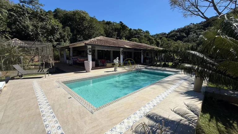 Imagem Em busca de um refúgio para chamar de seu Sítio tem arquitetura histórica