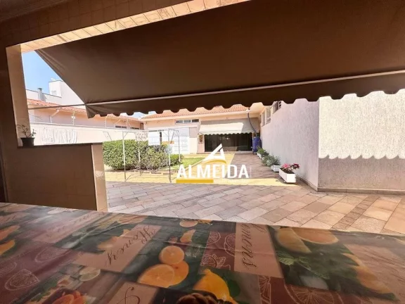 Imagem Casa com 3 dormitórios à venda, 334 m² por R$ 1.200.000,00 - Jardim São Paulo - Rio Claro/SP