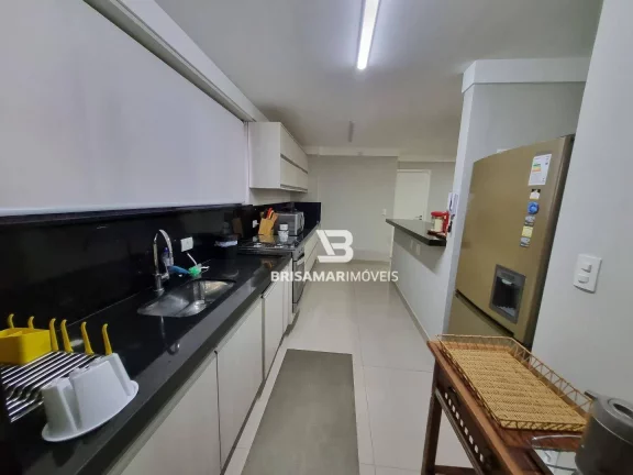 Imagem PITANGUEIRAS- BELÍSSIMO APARTAMENTO TOTALMENTE REFORMADO E DECORADO, 02 VAGAS DE GARAGEM NO PRÉDIO, MARAVILHOSA ÁREA DE LAZER .