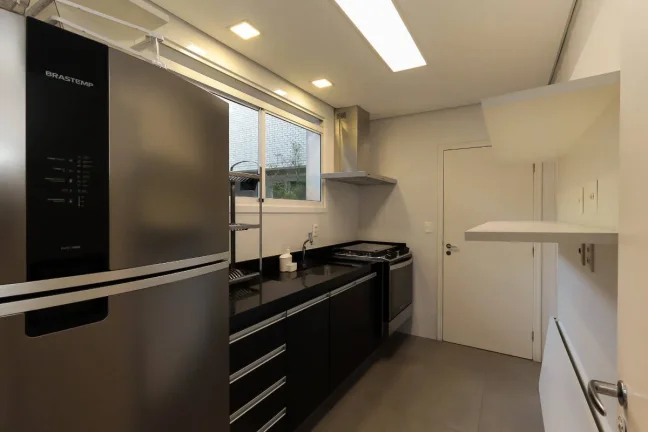 Imagem Apartamento Pompéia - 119M², 3 Dorms, 1 Suíte, Lavabo, 2 Vagas, Varanda.