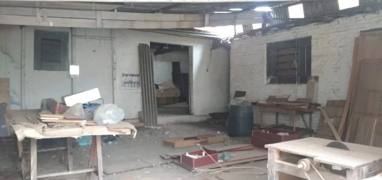 Imagem Barracão em Ótima Localização. Precisa de reforma. Aceita proposta. - Atual.20-10-25