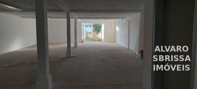 Imagem Galpão comercial com 700 m2 mais 200 m2 no subsolo para locação no B São Luíz em Itu SP localização perfeita para comércios em geral ou igrejas