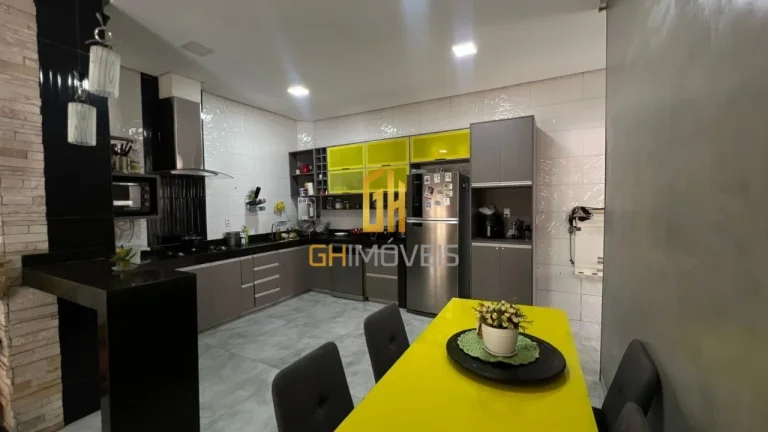 Imagem GH1857

Casa 3 quartos, localizada no Condomínio Vida Bela 1, com 174m² de área total e 174m² de...