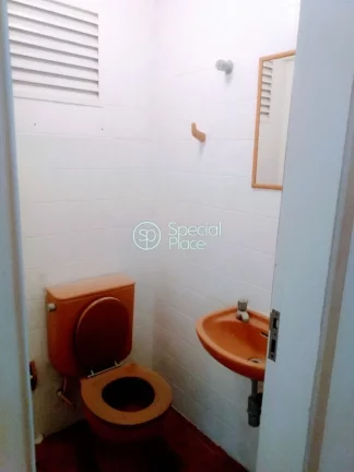 Imagem Oportunidade para reforma. Apartamento com 96m2, 2 dormitórios ( 2 suítes ) e 2 vagas na garagem. ...