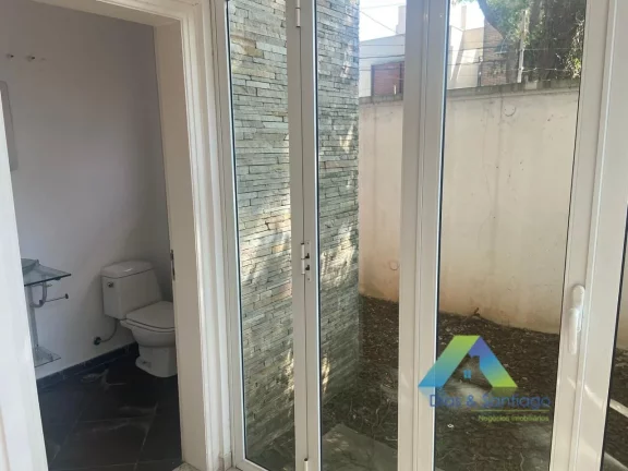Imagem Sobrado com 4 Quartos e 7 banheiros para locação ao lado do Metrô Eucapiltos e Shopping Ibirapuera - Moema/SP!