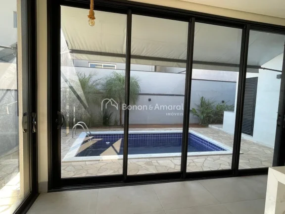 Imagem Seu novo lar espera por você!

Localizada no Condomínio Portal do Jequitibá, esta casa foi pensad...