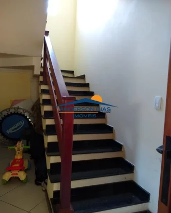 Imagem Sobrado com 3 dormitórios à venda, 250² por R$ 530.000 - Massaguaçu - Caraguatatuba/SP