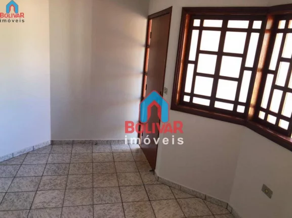Imagem Casa com 3 dormitórios para alugar, 200 m² por R$ 2.700,00/mês - Residencial Jardim Primavera - Itumbiara/GO