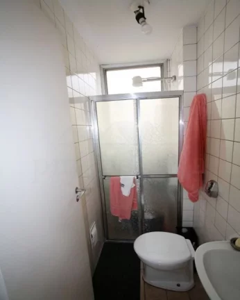 Imagem Apartamento amplo, bem distribuido, com living para dois ambientes, lavabo, 3 dormitórios sendo 1 s...