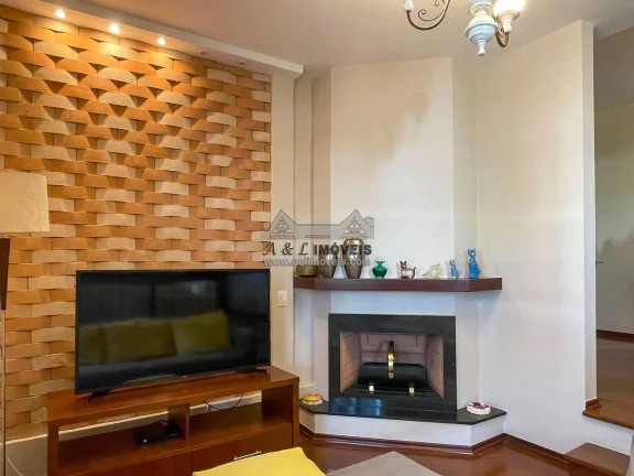 Imagem Apartamento Campos Jordão 4 Dorm, Lareira, SPA, 400m Capivari