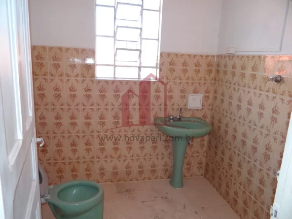 Imagem Imperdível oportunidade! Casa à venda em Franco da Rocha-SP, Centro. 2 quartos, 1 sala, 2 banheiros. 180m² de área.