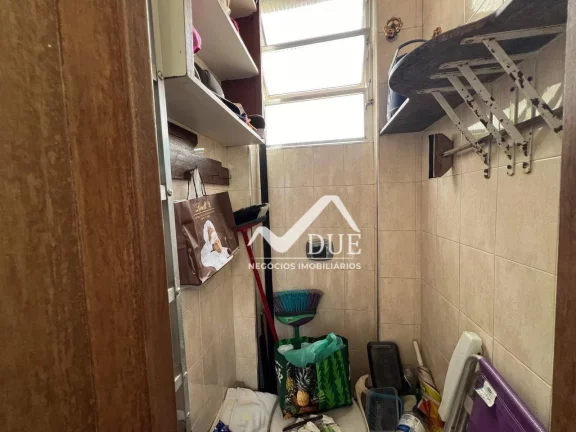 Imagem Apartamento 2 quartos e dependência na quadra da praia no Bairro Boqueirão em Santos
