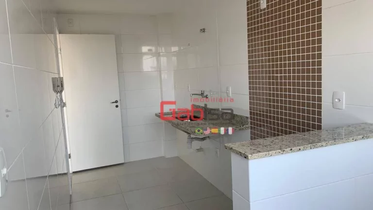 Imagem Apartamento com 2 dormitórios à venda, 100 m² por R$ 580.000,00 - Braga - Cabo Frio/RJ