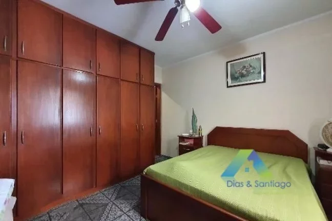 Imagem Casa à venda com 180m², 4 quartos e 2 vagas