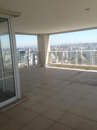 Imagem Vende Cobertura de 821m² com 4 suítes, 5 vagas e depósito privativo no Campo Belo..
