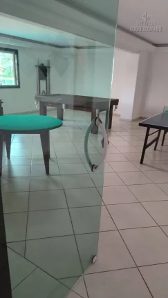 Imagem Apartamento com Sacada e Lazer Completo – Vila Tupi, Praia Grande-SP