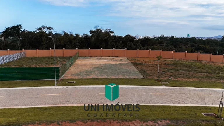 Imagem Excelente lote/terreno de 675m² à venda no Condomínio Alphaville Três Praias, confira!