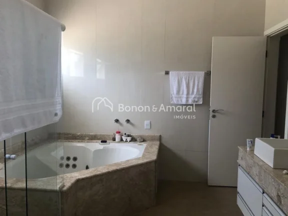 Imagem Venda , casa , condomínio Alphaville , em Campinas . 
Imponente casa à venda com área privativa d...