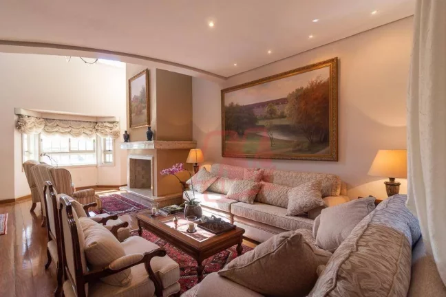 Imagem Casa 727 m² privativos,4 suites, 6 vagas e infraestrutura