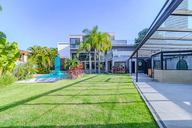 Imagem CASA de ALTO PADRÃO impecavelmente finalizada com 5 SUÍTES - MANSÕES - BARRA - Rio de Janeiro, RJ
