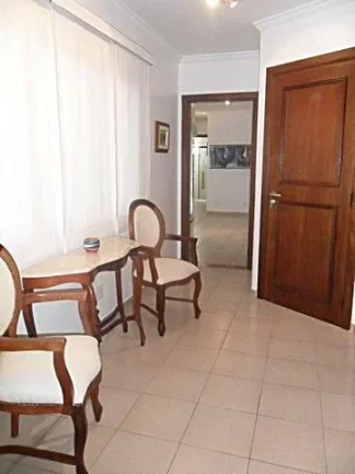 Imagem Pitangueiras - Lindo Apartamento, Vista Maravilhosa do Mar, Calçadão, 1 por andar