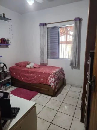 Imagem Casa com 2 dormitórios à venda, 49 m² por R$ 320.000,00 - Vila Ursulina - Itaquaquecetuba/SP
