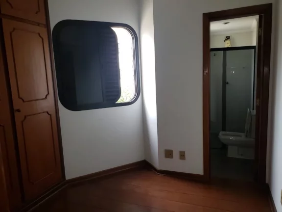 Imagem Excelente apartamento de alto padrão com 1 pavimento e 1 unidade por andar com 282,20m² area util ...