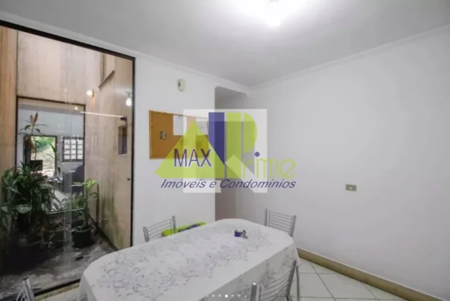 Imagem Oportunidade única: Casa espetacular para alugar no coração da cidade! 3 quartos amplos, churrasqueira, 5 vagas de garagem