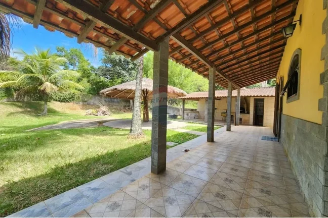 Imagem Casa colonial, com 3 quartos, uma suíte, 1050m.