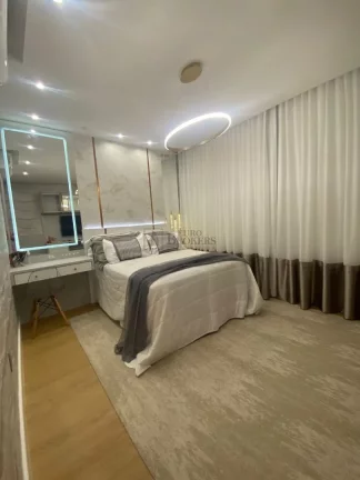 Imagem Casa com 5 suítes à venda no condomínio Caledônia