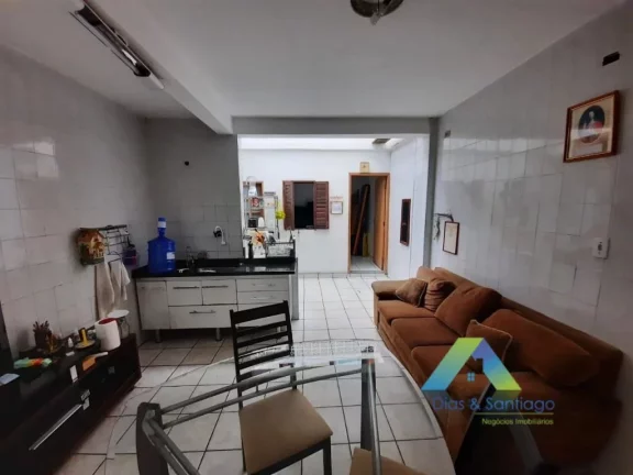 Imagem Sobrado no Rudge Ramos centro com 175 metros, 3 dormitórios, 2 vagas ótimo valor !