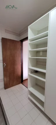 Imagem Alugo Apartamento (com vaga de garagem), no centro de Curitiba - EXCELENTE localização