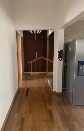 Imagem Apartamento totalmente reformado, 2 dormitórios, sala 2 ambientes, cozinha com armários, área de ...