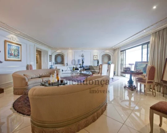 Imagem Luxuos­ssimo apartamento de 500m² em Higienopolis!