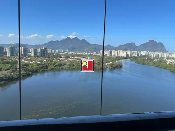 Imagem Vendo 2Q(1S), depd, 2 vagas, 92m², alto, nascente, vistão mar...lagoa, ÔNIBUS, clube, tênis, squash, skate, futebol, piscinas, churrasqueiras, pier, mar