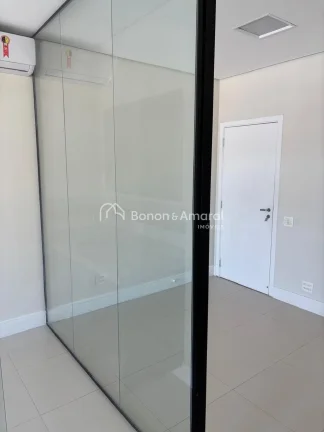 Imagem Sala Comercial para Locação - Pronta para Uso e com Acabamentos de Alto Padrão