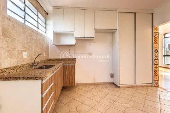 Imagem Apartamento aconchegante e funcional, ideal para quem valoriza conforto e praticidade. São três do...