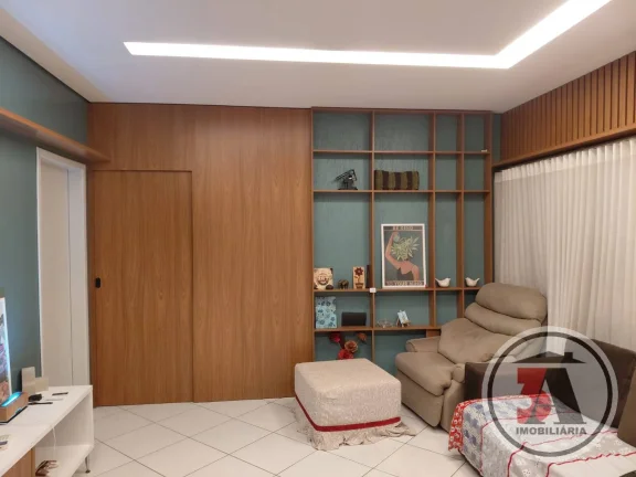 Imagem Casa 220m2 c/ área Gourmet e Piscina