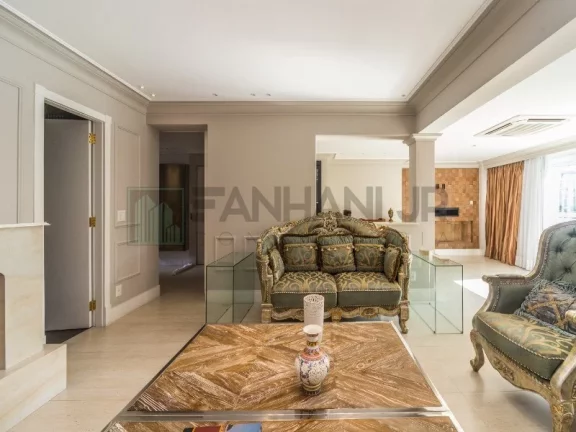 Imagem Vendo excelente apartamento na Rua Diogo Jácome - Vila Nova Conceição. Excelente apartamento com ambientes amplos e ensolarados, acabamento de primei