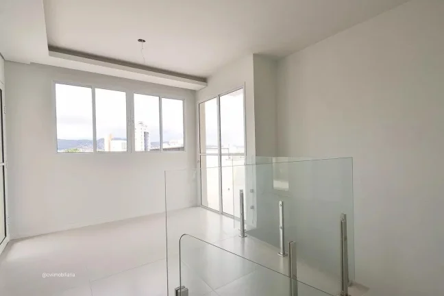 Imagem Incrível cobertura à venda no bairro Santa Inês, em Belo Horizonte. Com uma área privativa de 14...