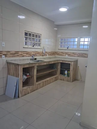 Imagem Casa em Condomínio para Venda em Rio de Janeiro, Campo Grande, 3 dormitórios, 2 banheiros, 3 vagas