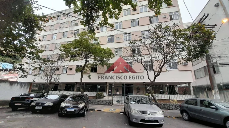 Imagem Apartamento com sala dois quartos,cozinha,wc social ,area de serviço e dependência completa,com vaga de garagem