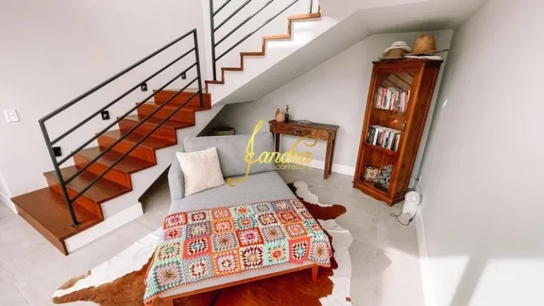 Imagem Casa térrea com 3 suítes e beira de lago com piscina